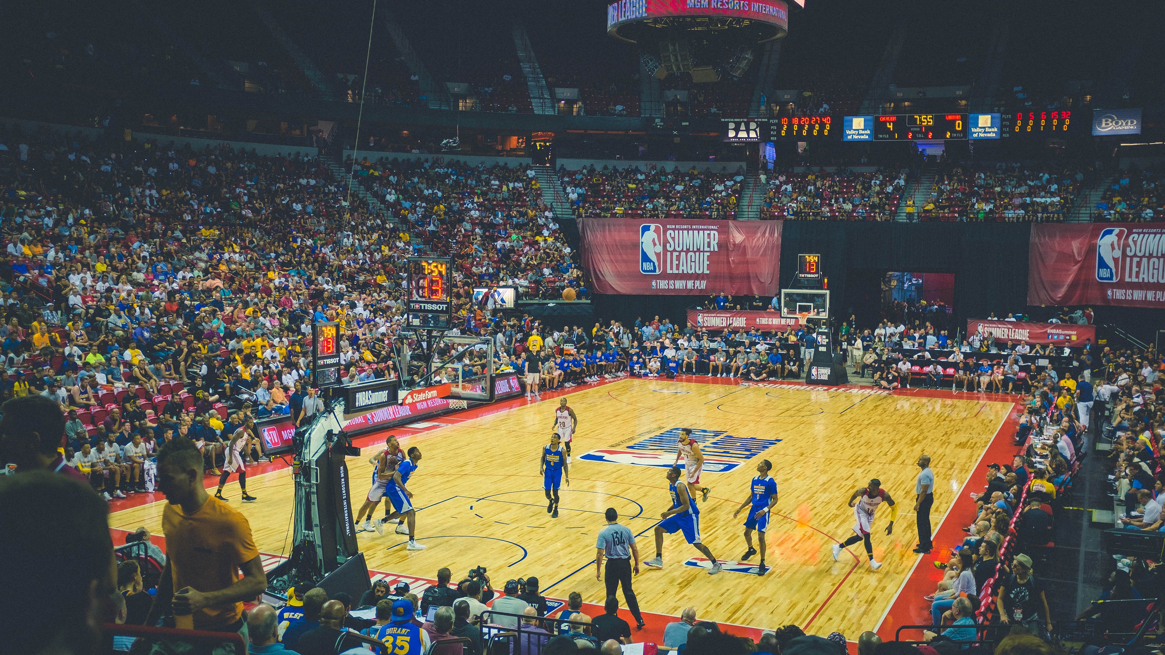 九游APP官网-大满贯：哪位球员最有可能同时拿到“得分、助攻、篮板、盖帽”四项全能荣誉？